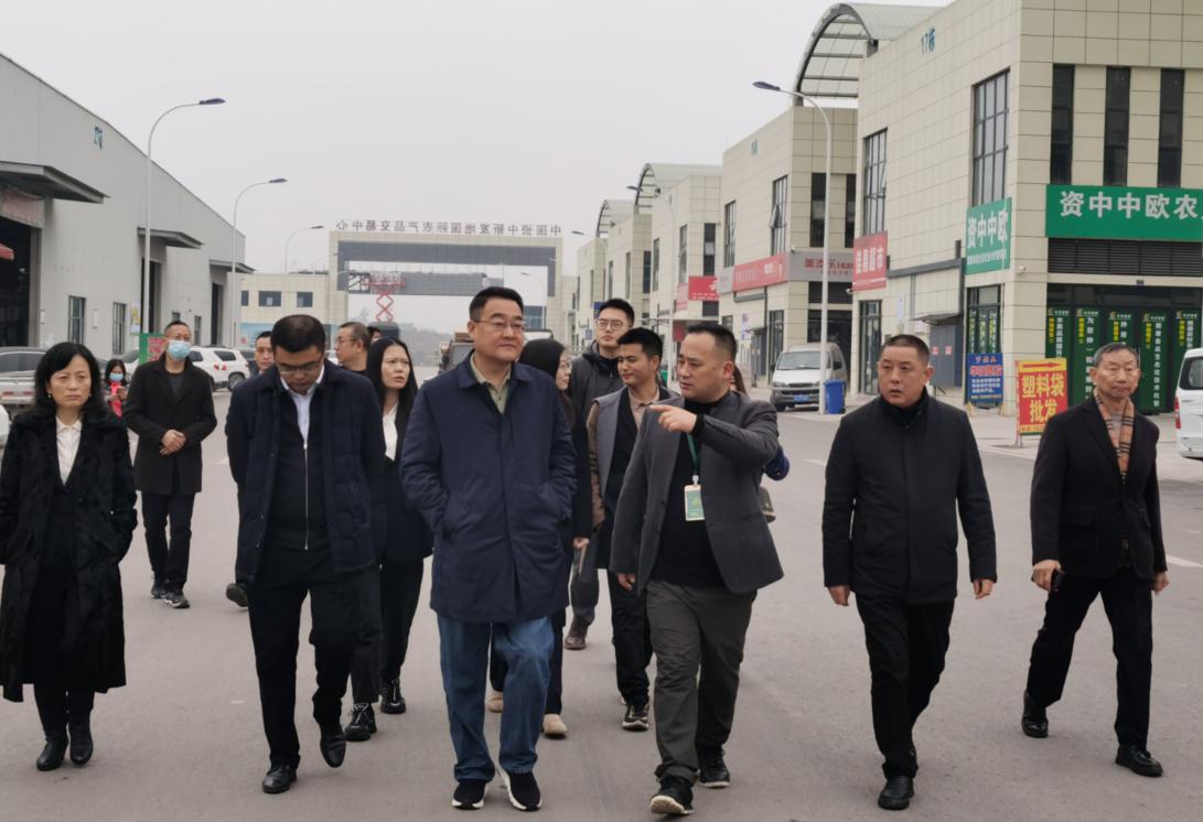 棉麻集團加快落實總社、省社工作部署  —— 鄧華帶隊赴內(nèi)江資中開展專題調(diào)研工作