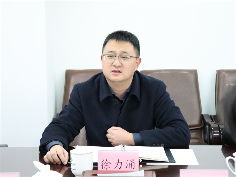 楊武秀會見萬源市委常委、副市長徐力涌一行