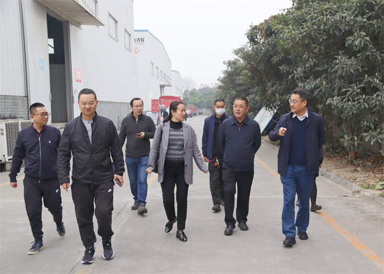 鄧華帶隊赴龍泉、資中調研